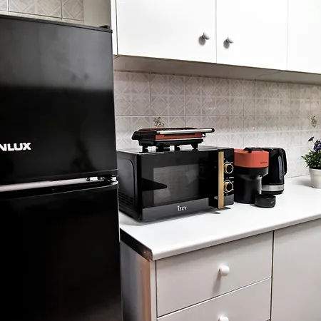 Kipseli New Modern & Cozy 65tv Netflix Apartment