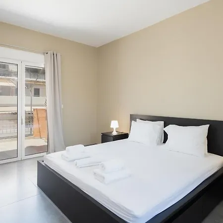 Apartment Liv - Sunny Penthouse Near Acropolis Athens
