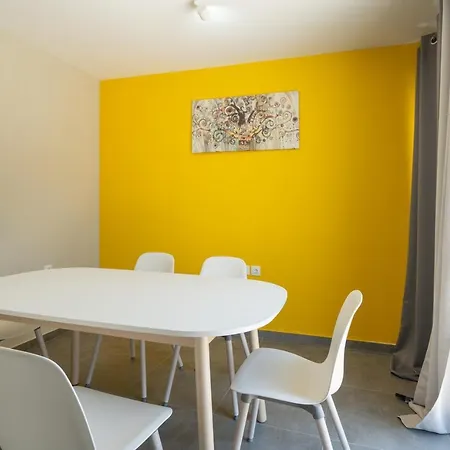 Liv - Sunny Penthouse Near Acropolis Apartment *