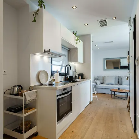 Koukouvagia Penthouse In Apartment *