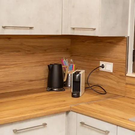 Cozy Penthouse Next To Station Apartment Athens