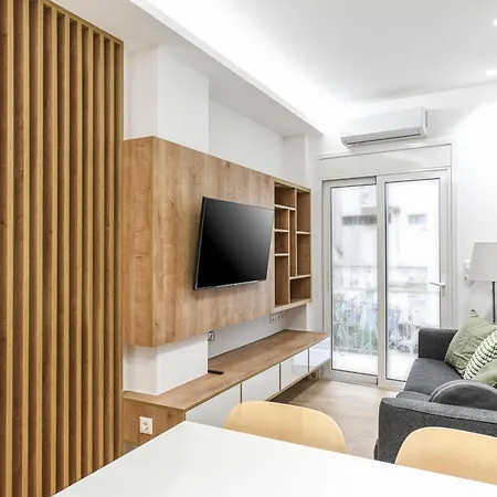 Modern At Exarchia Apartment *