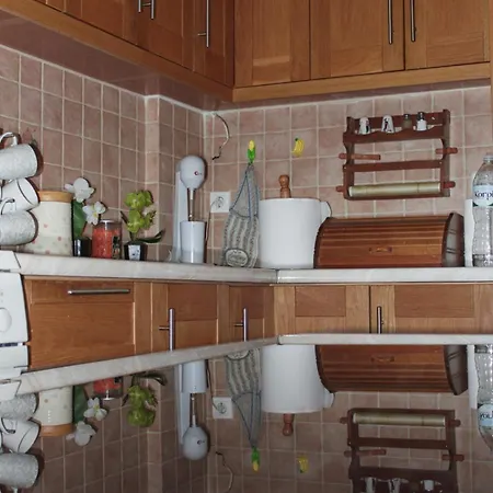 Bright And Spacious 2-bed With Balcony Apartment