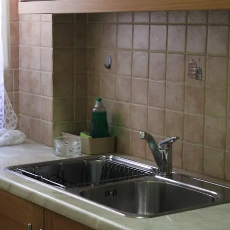 Apartment Bright And Spacious 2-bed With Balcony Athens