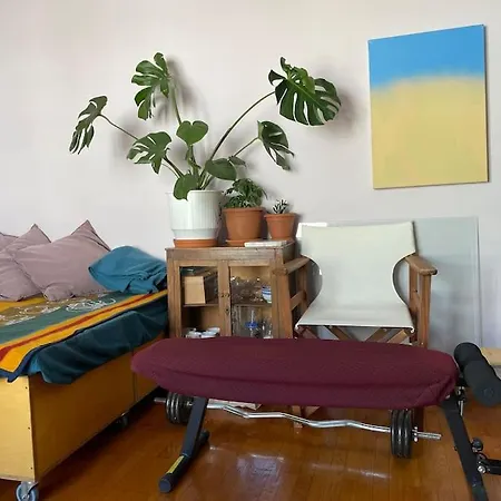 Private Flat With 2 Sunny Balconies & Super King Bed