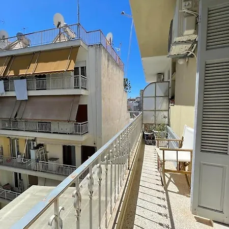 Private Flat With 2 Sunny Balconies & Super King Bed