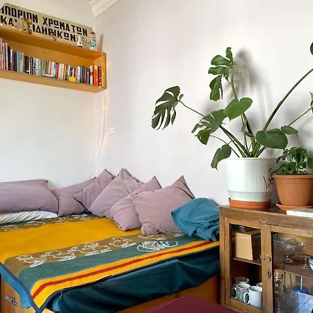 Apartment Private Flat With 2 Sunny Balconies & Super King Bed