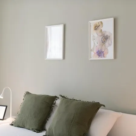 Liv - Contemporary In Appartamento Atene