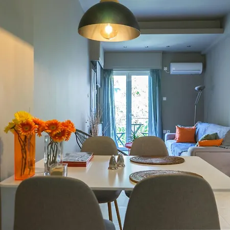 Athenian Vibe Apartment *
