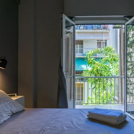 Athenian Vibe Apartment *