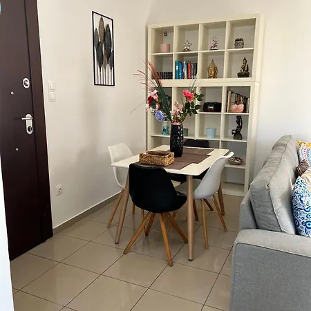 Cozy Near Acropolis *