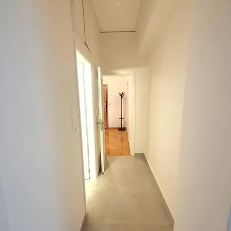 George's Cozy 60m2 7' Metro * Athens