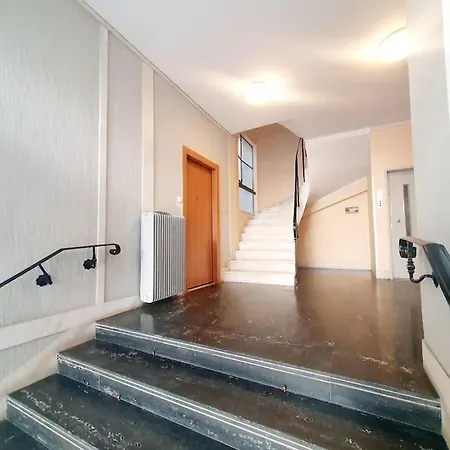 George's Cozy 60m2 7' Metro