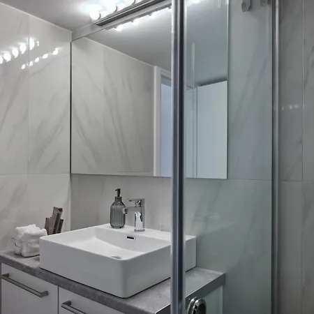 Sissini Spring Pearl 2bd Apartment