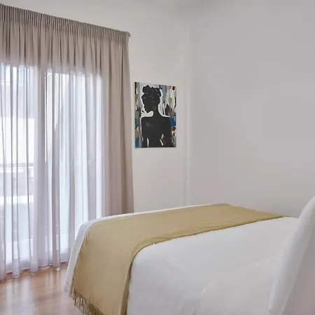 Sissini Spring Pearl 2bd Athens