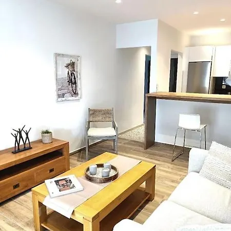 Apartment Parkview Elegant 4th Floor- Newly Remodeled