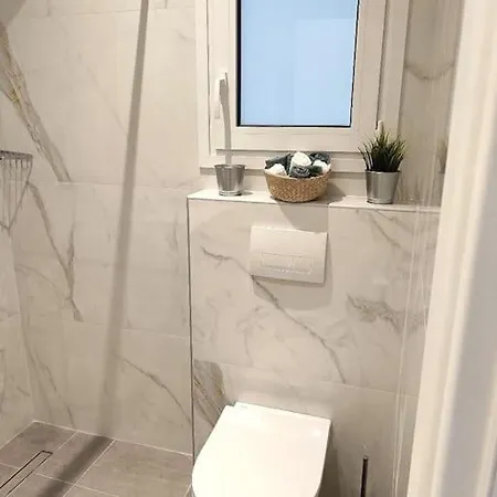 Parkview Elegant 4th Floor- Newly Remodeled Apartment Athens