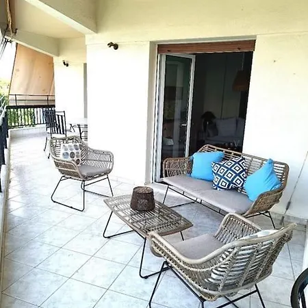 Parkview Elegant 4th Floor- Newly Remodeled *