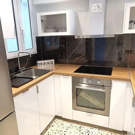 Apartment Parkview Elegant 4th Floor- Newly Remodeled