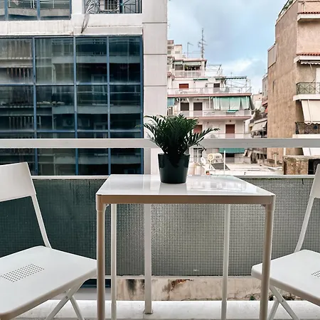 Acropolis Aria Apartment-steps To Metro & Tram