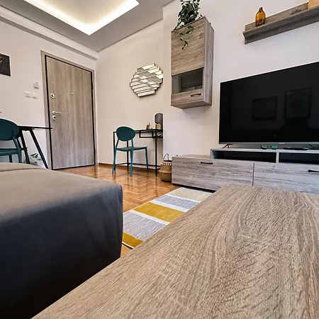 Apartment Acropolis Aria Apartment-steps To Metro & Tram *