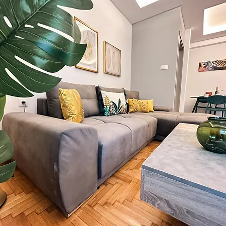 Acropolis Aria Apartment-steps To Metro & Tram * Athens
