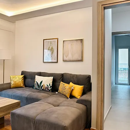 Acropolis Aria Apartment-steps To Metro & Tram Apartment Athens