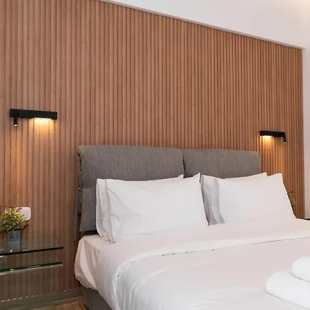 Retreat, Stylish 1-bedroom With Full Amenities Apartment