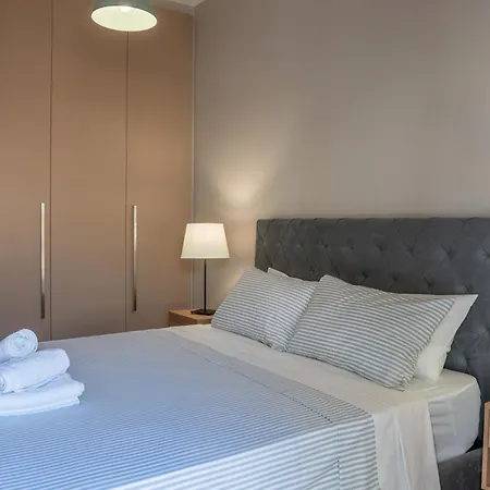 Apartment Brand New Three-bedroom In Kolonaki, Peridot - Homes