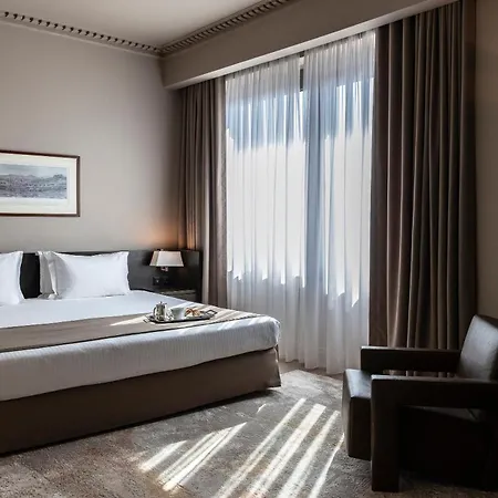 إن جيه في بلازا 5*