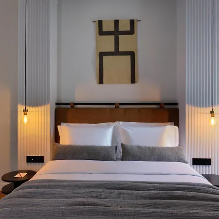 Aparthotel Astikon House 4*