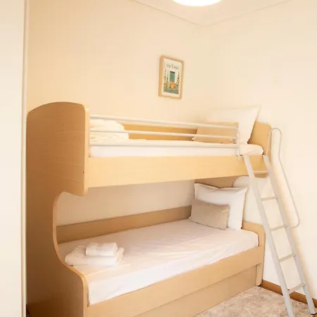 Spacious Glyfada Golf 4br -near + Shops Athens