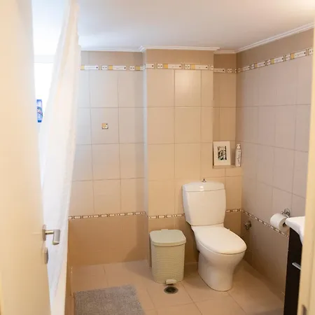 Apartment Spacious Glyfada Golf 4br -near + Shops Athens