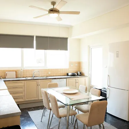 Spacious Glyfada Golf 4br -near + Shops *