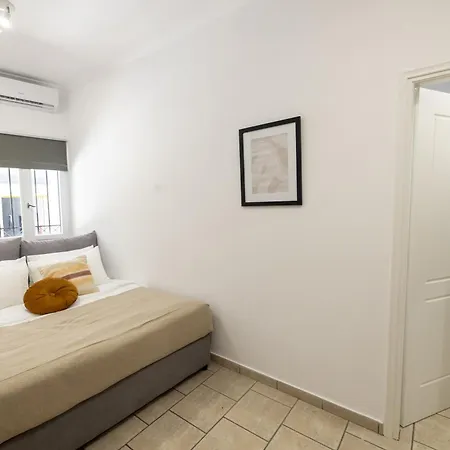 Phaedrus Living Paris Athens