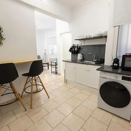 Apartment Phaedrus Living Paris Athens