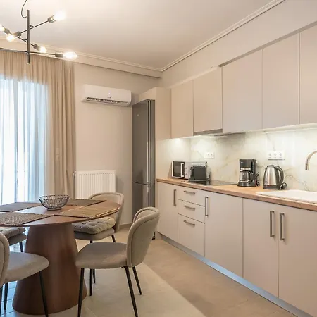 Chic 2br With Balcony Apartment *