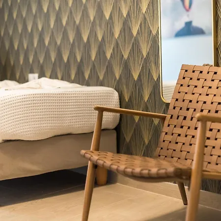 Chic 2br With Balcony Athens