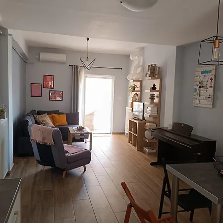 Poppy's Dreamy Apartment, Thissio *