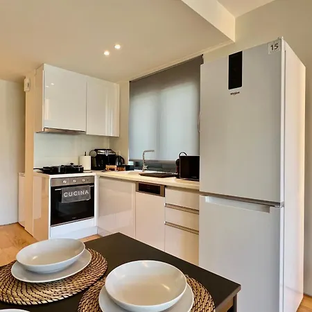 Orfeos Modern Retreat In Glyfada * Αθήνα