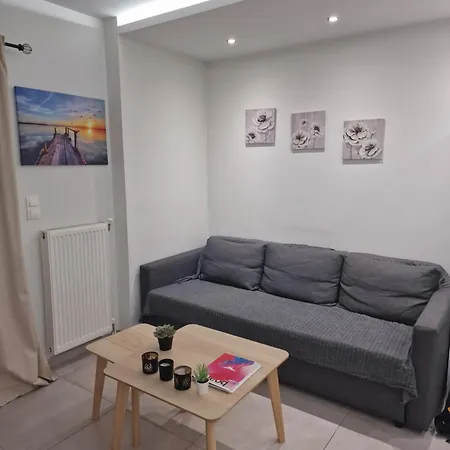 Cozy At King George Str Pagkrati Apartment Athens