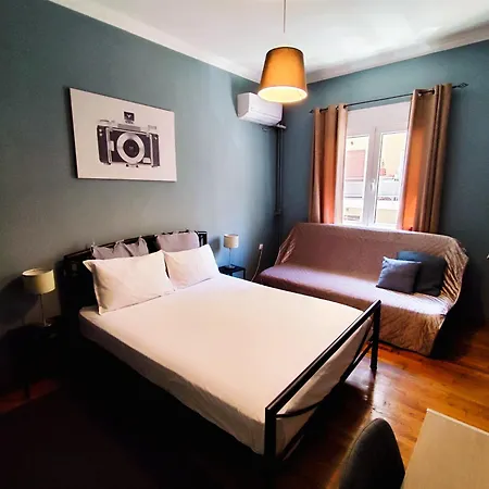Comfortable Modern Entire House Near The Center Of Athens-blue Serenity Apartment Athens