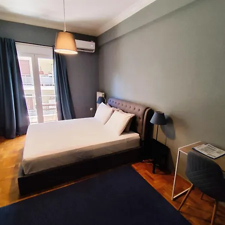 Comfortable Modern Entire House Near The Center Of Athens-blue Serenity