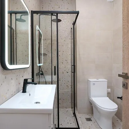 Apartment New Center Near Metro Athens