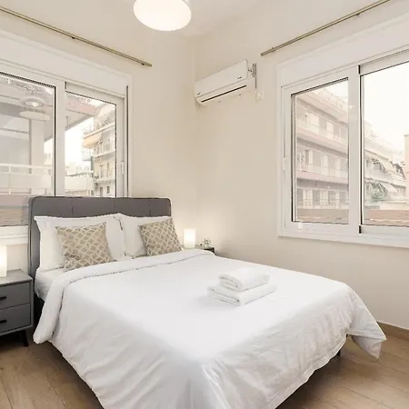 New Center Near Metro Apartment Athens