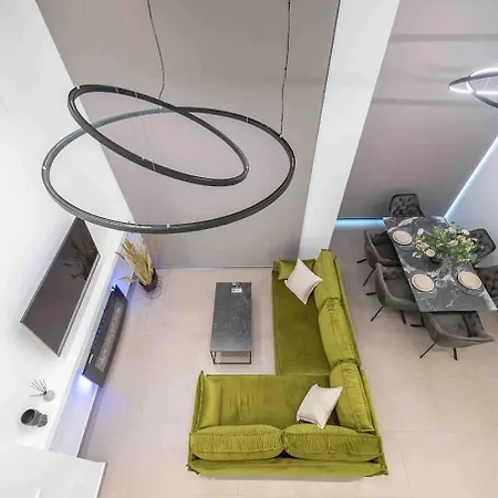 Stylish Loft In Apartment