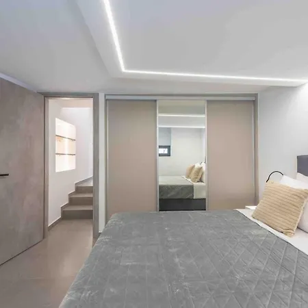 Apartment Stylish Loft In