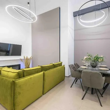 Stylish Loft In *