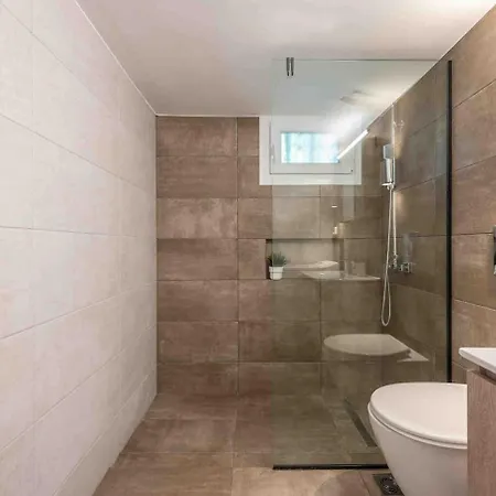 Apartment In The Alimos Marina