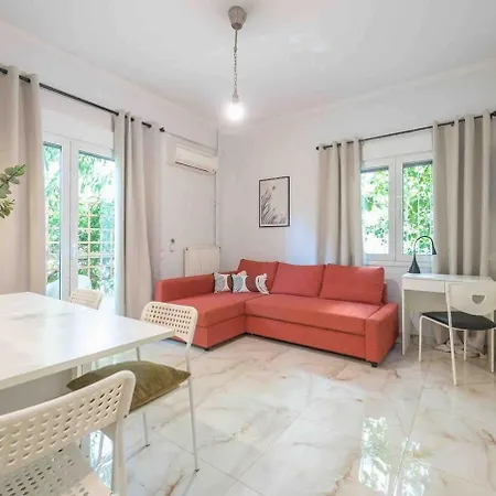 Apartment In The Alimos Marina *